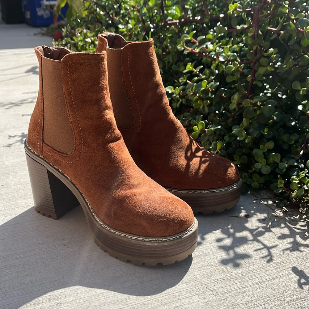 Platform Brown Suede Boots